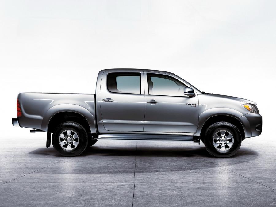  Toyota Hilux Double Cab 2005 года  (фото 23 из 30)